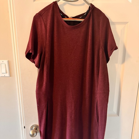 Reitman's Activewear Hyba Dress with Pockets - Picture 1 of 4